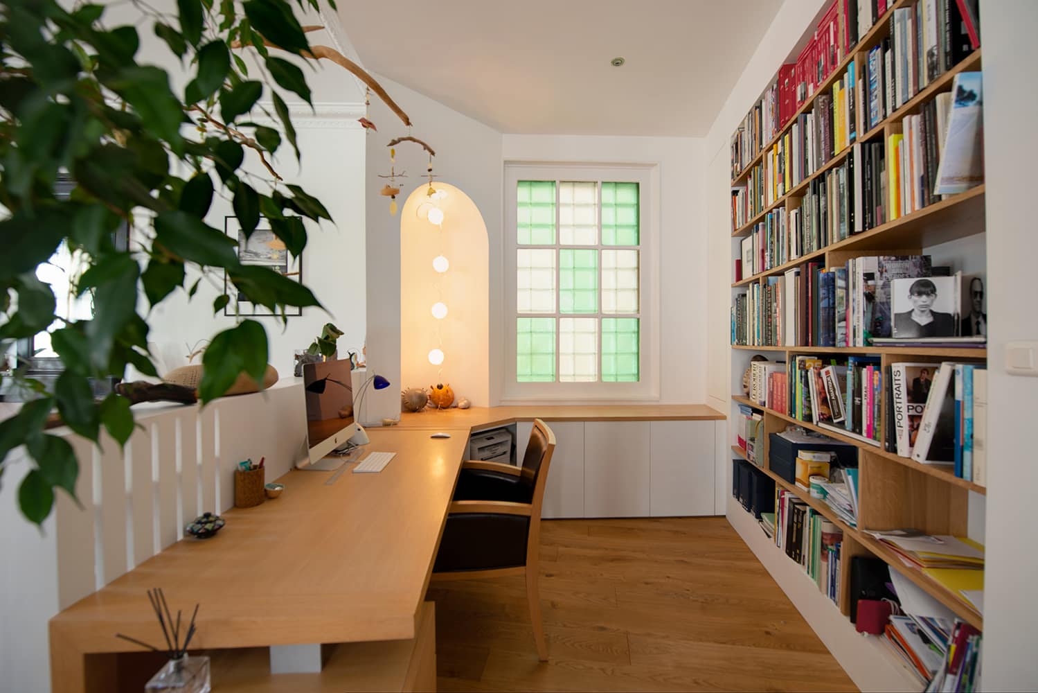 noesis-renovation-annecy-meuble-sur-mesure-bibliotheque-bureau