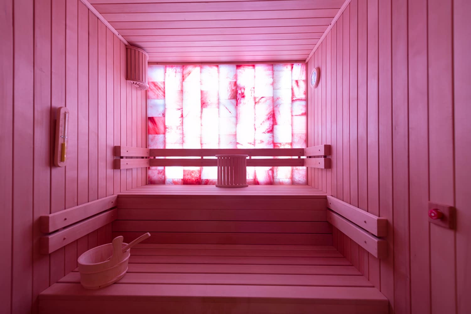 noesis-spa-sauna-annecy-hammam Intérieur du sauna du spa des lys