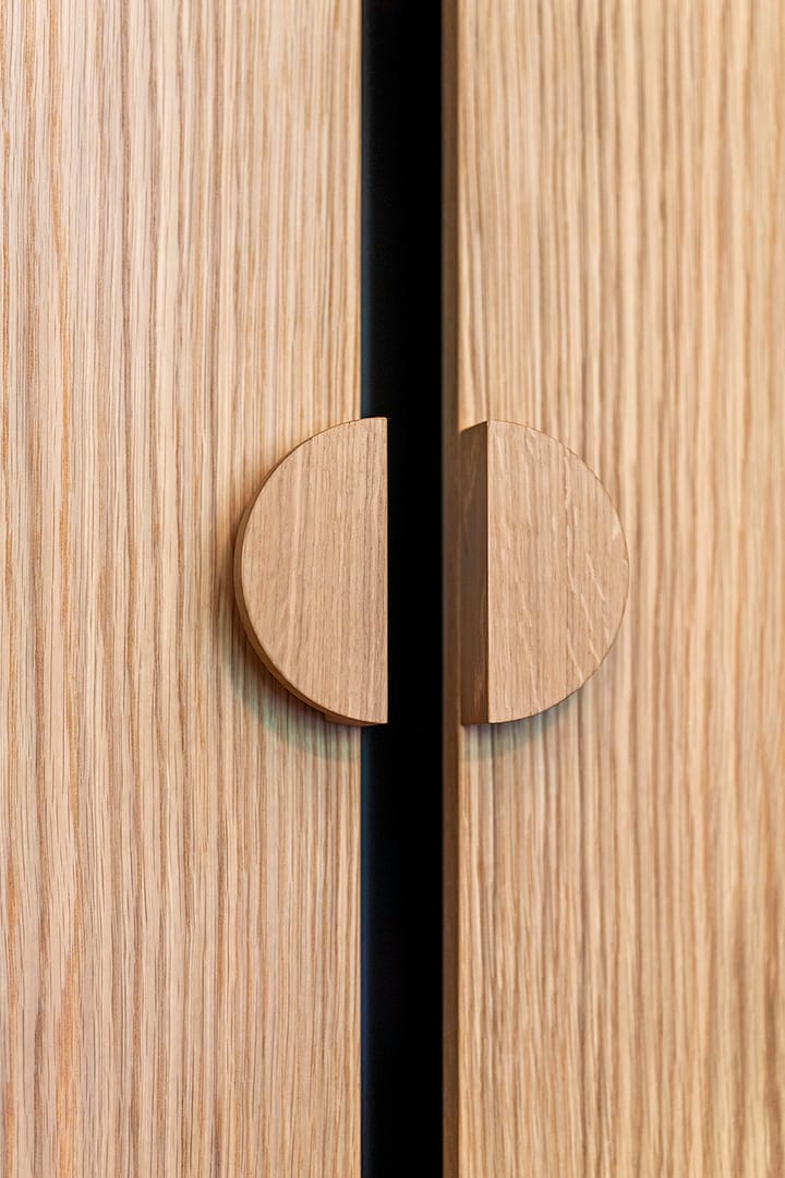 porte-coulissante-bois-poignée-ouvert